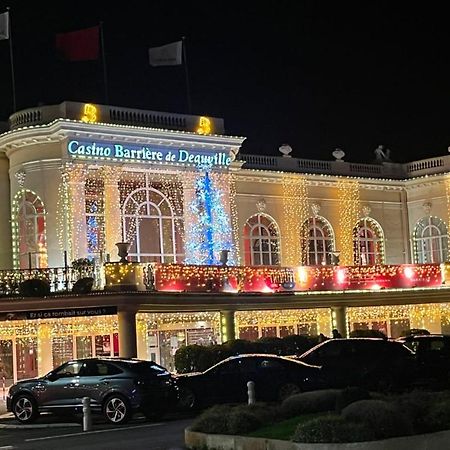 Le Deauvillais Deauville Exterior photo